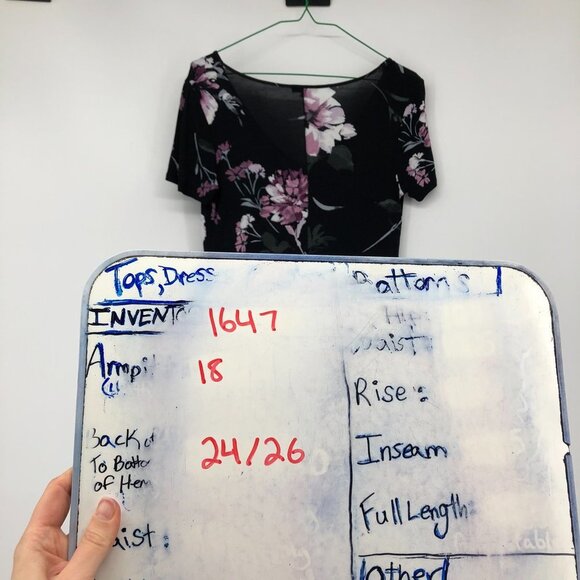 Dynamite black purple floral V-Neck casual t-shirt XS - Picture 11 of 12